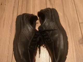Fritidssko, CLARKS