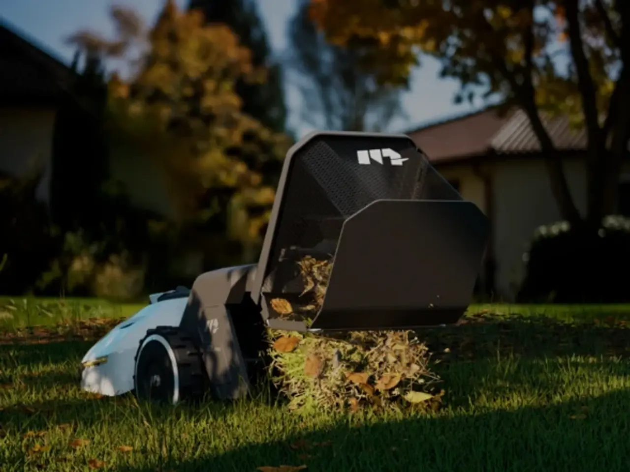 Billede 3 - GPS Robotplæneklipper med opsamler