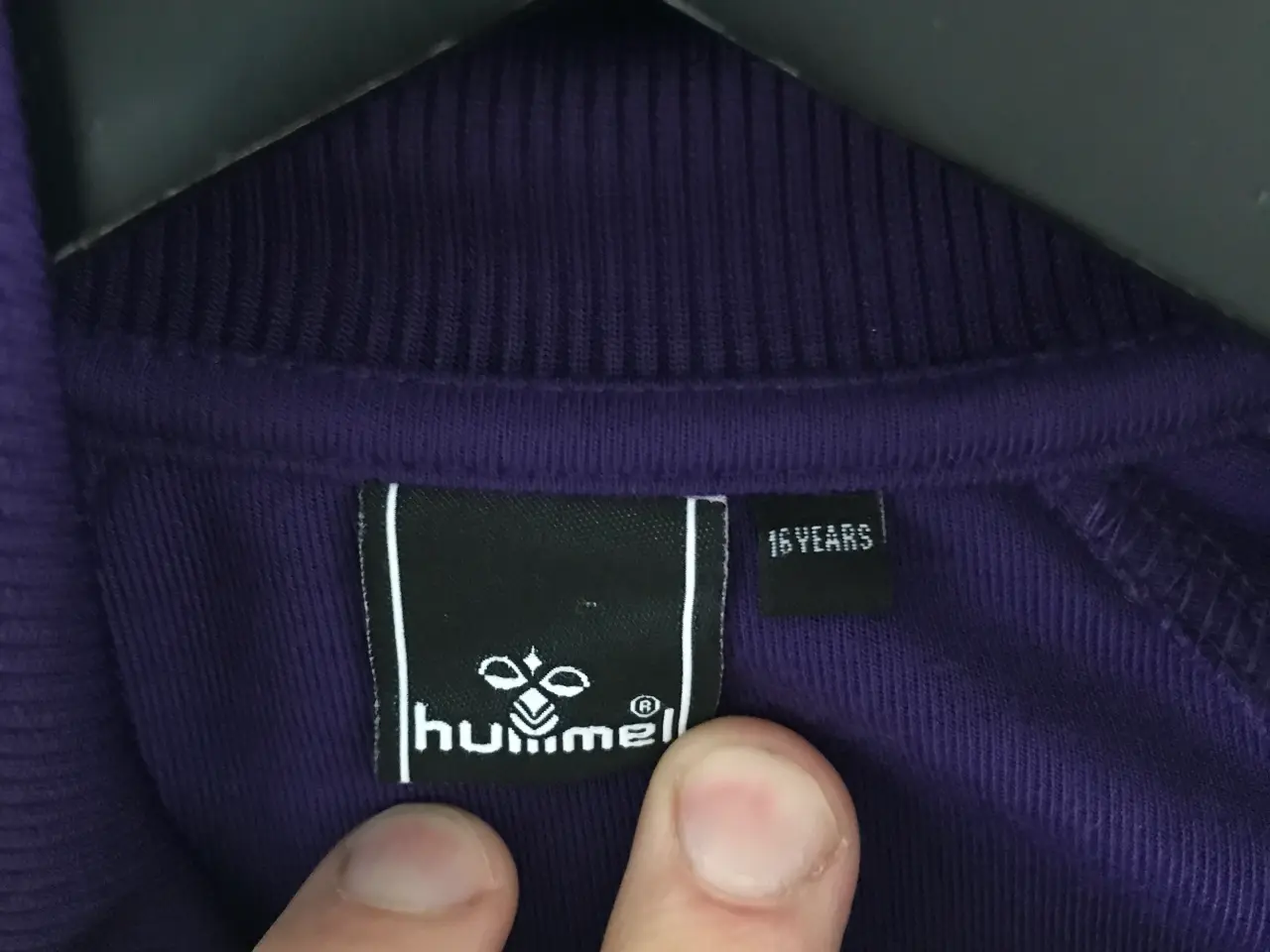 Billede 2 - Hummel fritisdtrøje str 16år