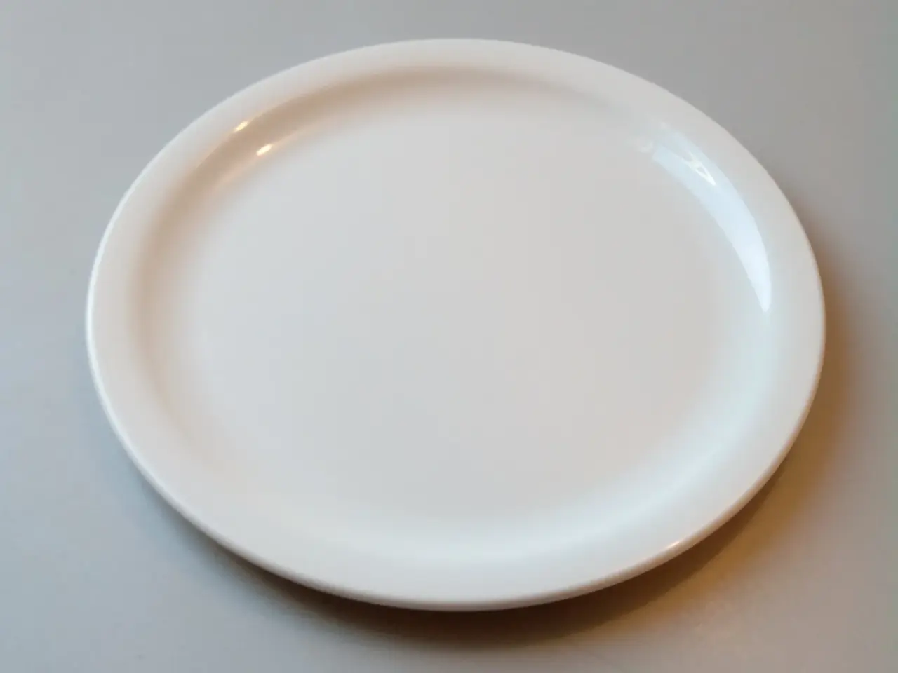 Billede 1 - 12 stk. Middagstallerkner i melamin. 27,5 cm. 