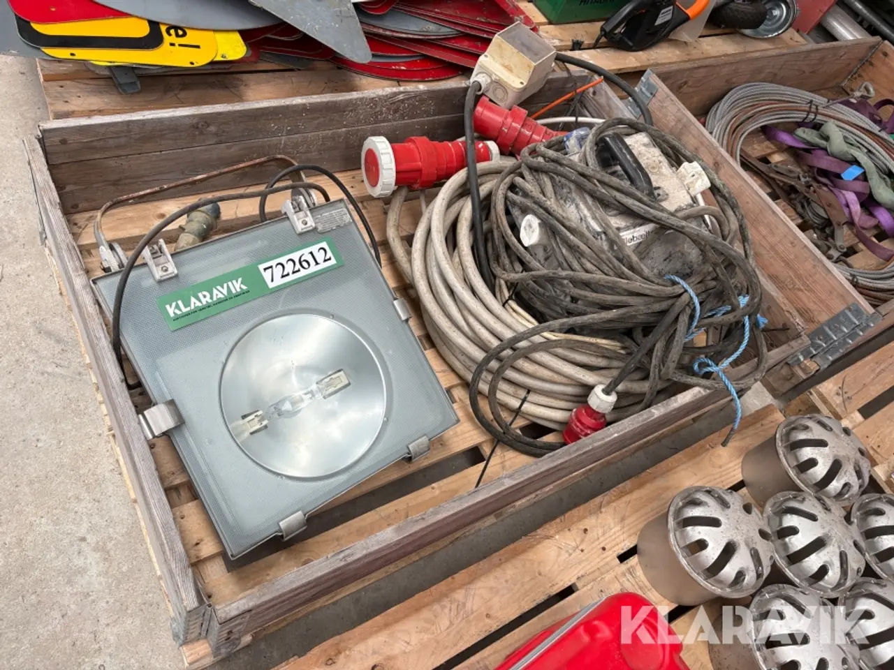 Billede 1 - Diverse kabler og lampe