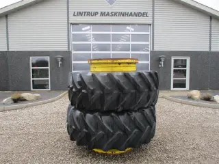 - - - 710/70R38 med ring til 42tommer fælg