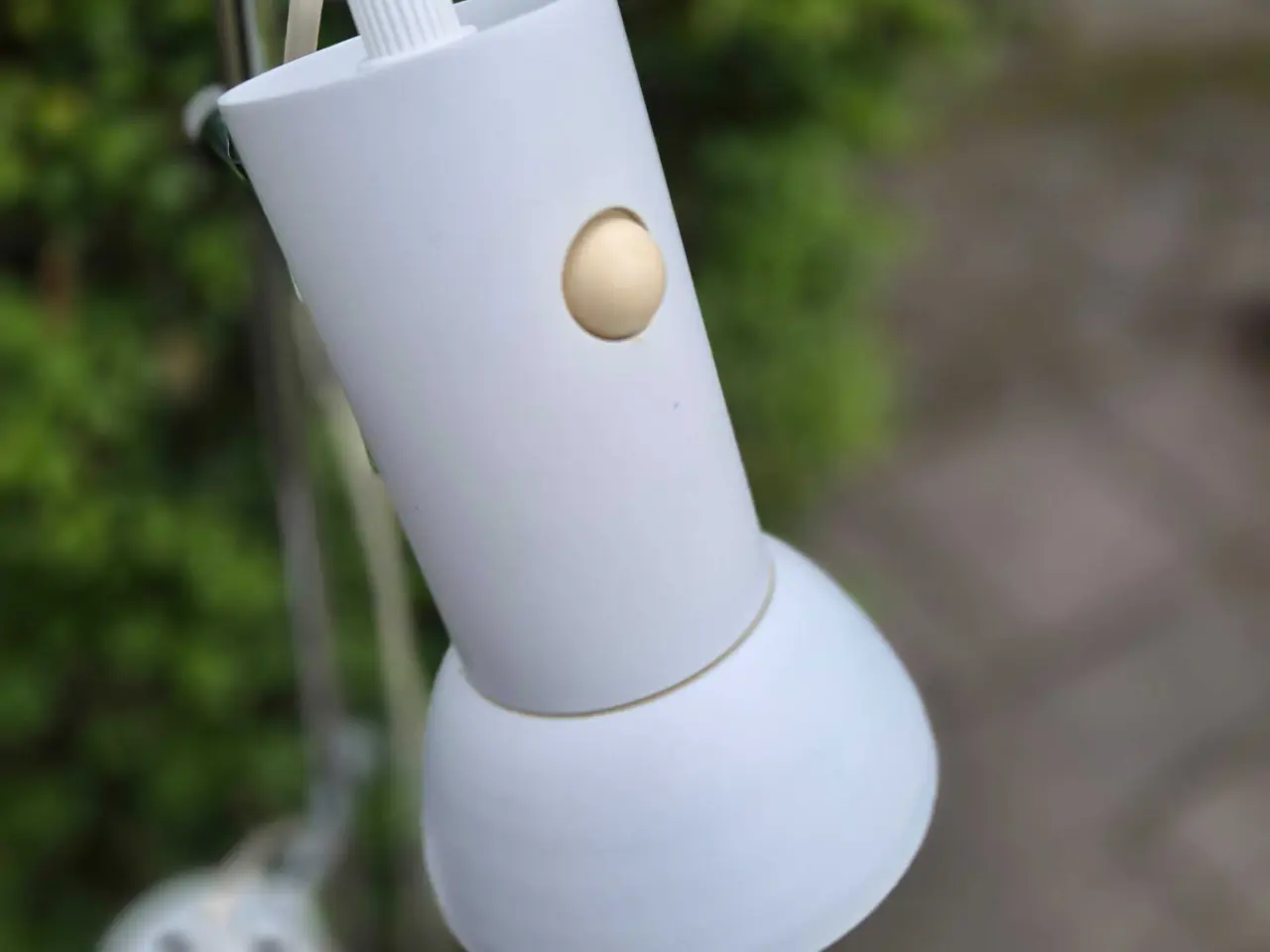 Billede 3 - Hvid gulvlampe med søde afbrydere