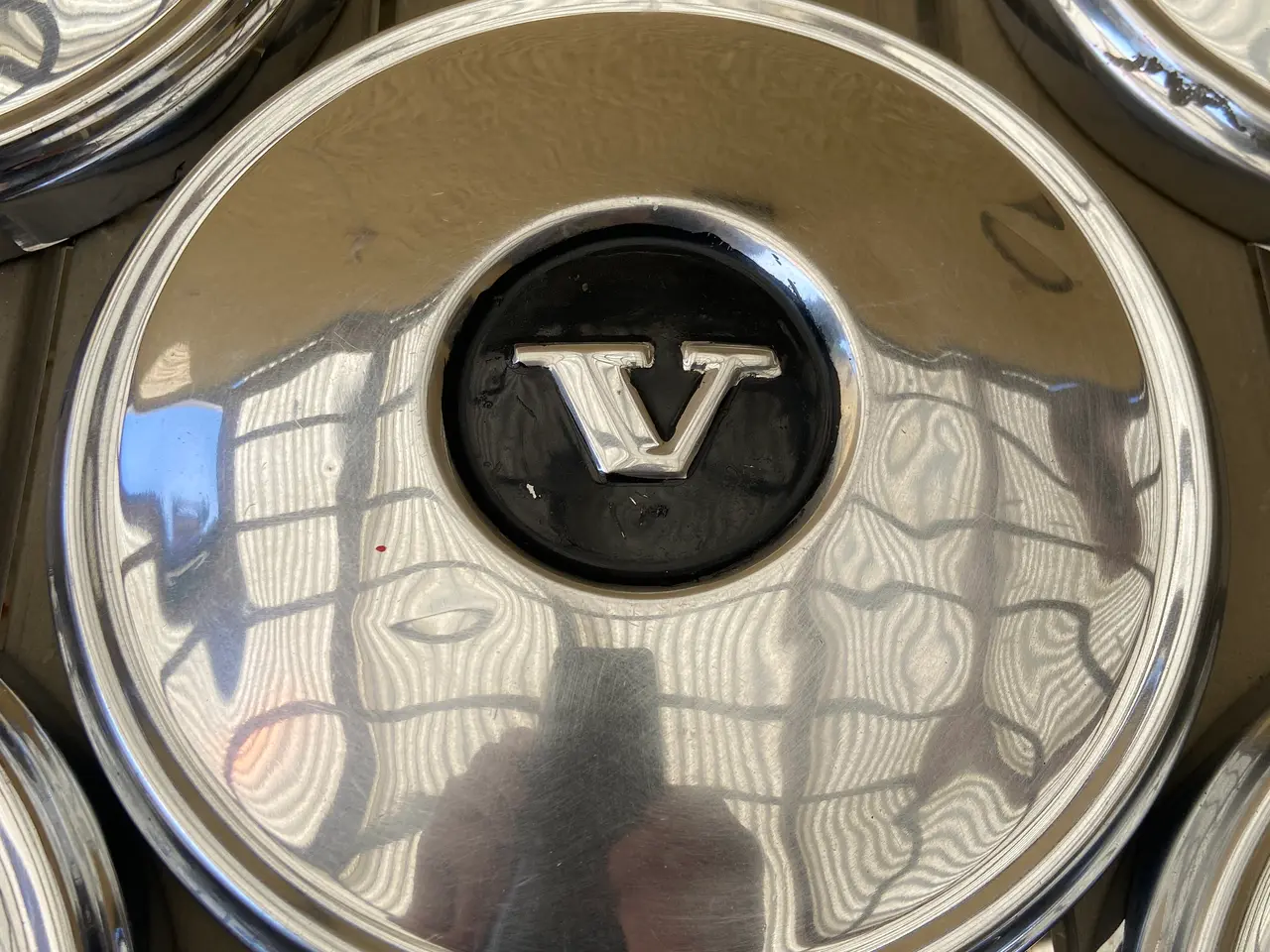 Billede 4 - Volvo veteranbil navkapsler