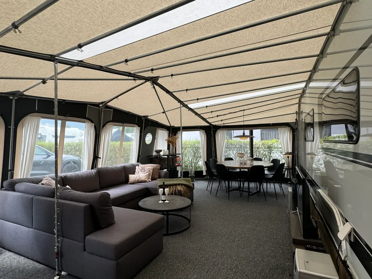 Billede 3 - Fast ligger dethleffs campingvogn på Jambo