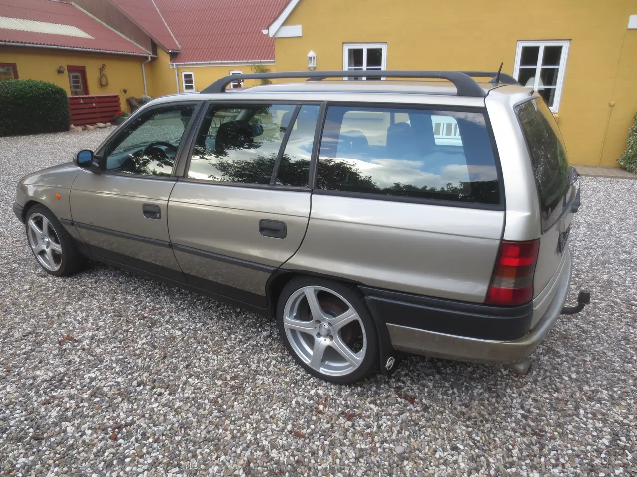 Billede 10 - Pæn Opel Astra 1.8 i St,car 8 års syn.