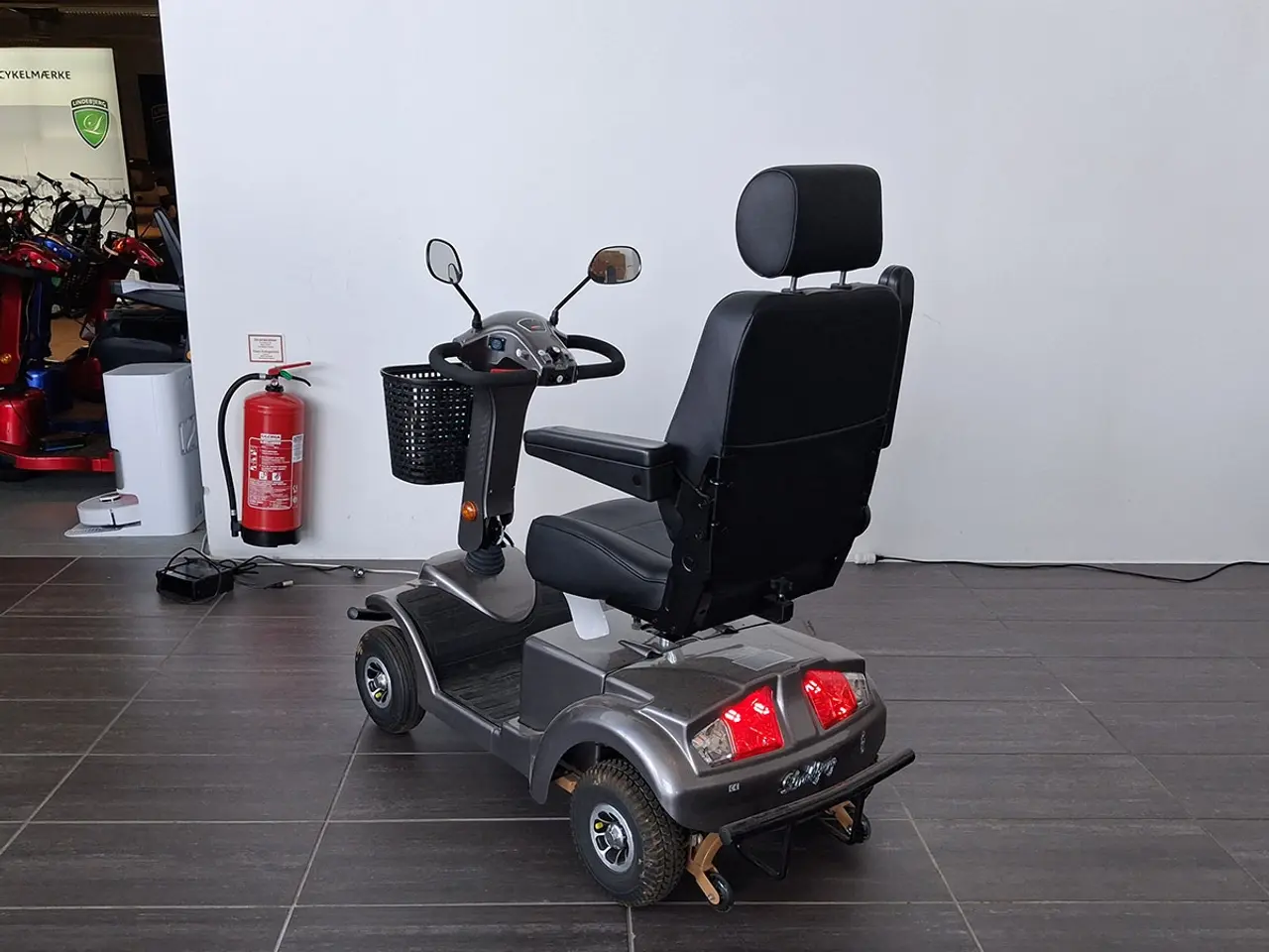 Billede 2 - LM-250 grå - 2 års garanti