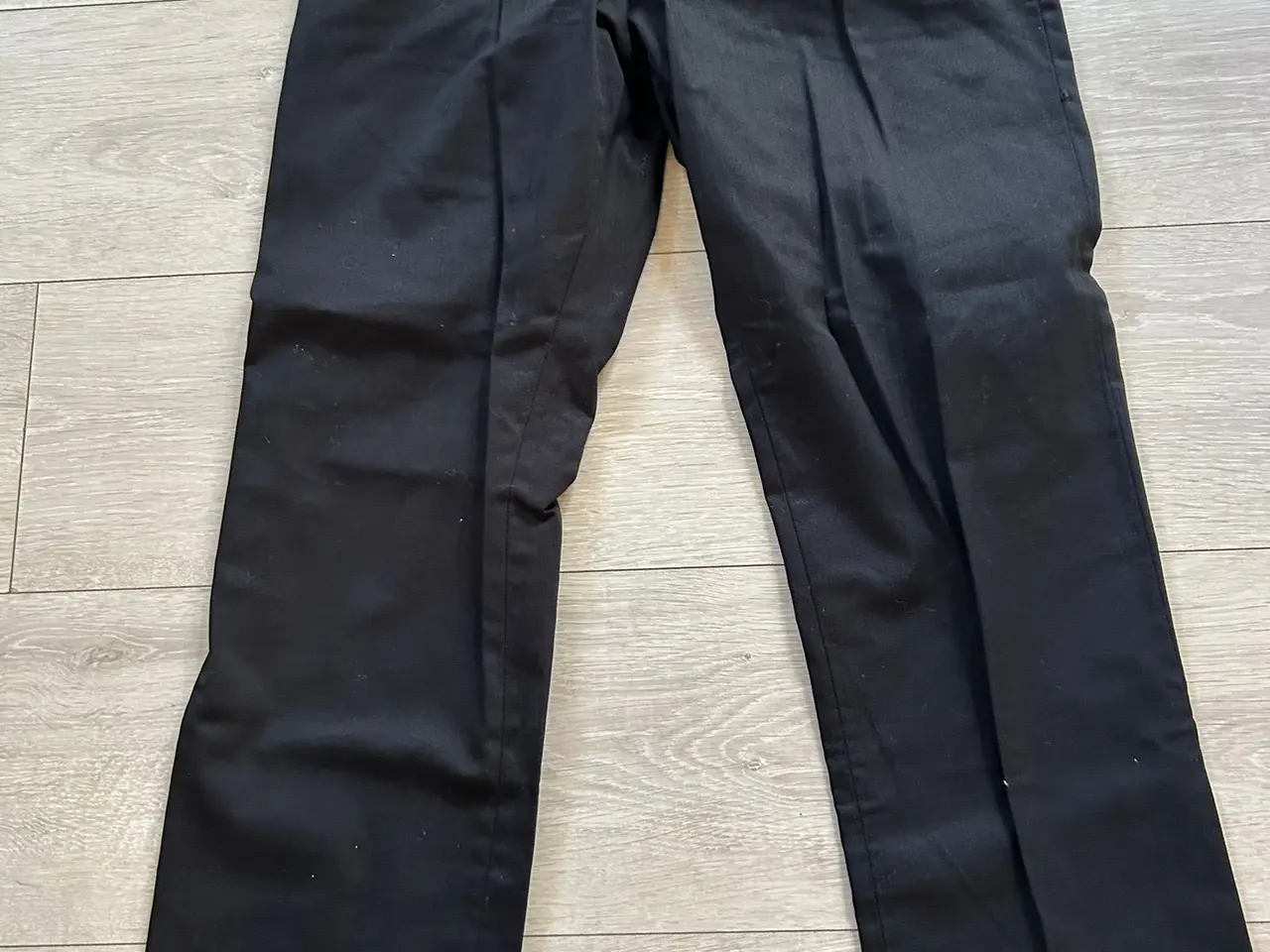 Billede 1 - H&M sorte klassiske bukser – Str. S / 30