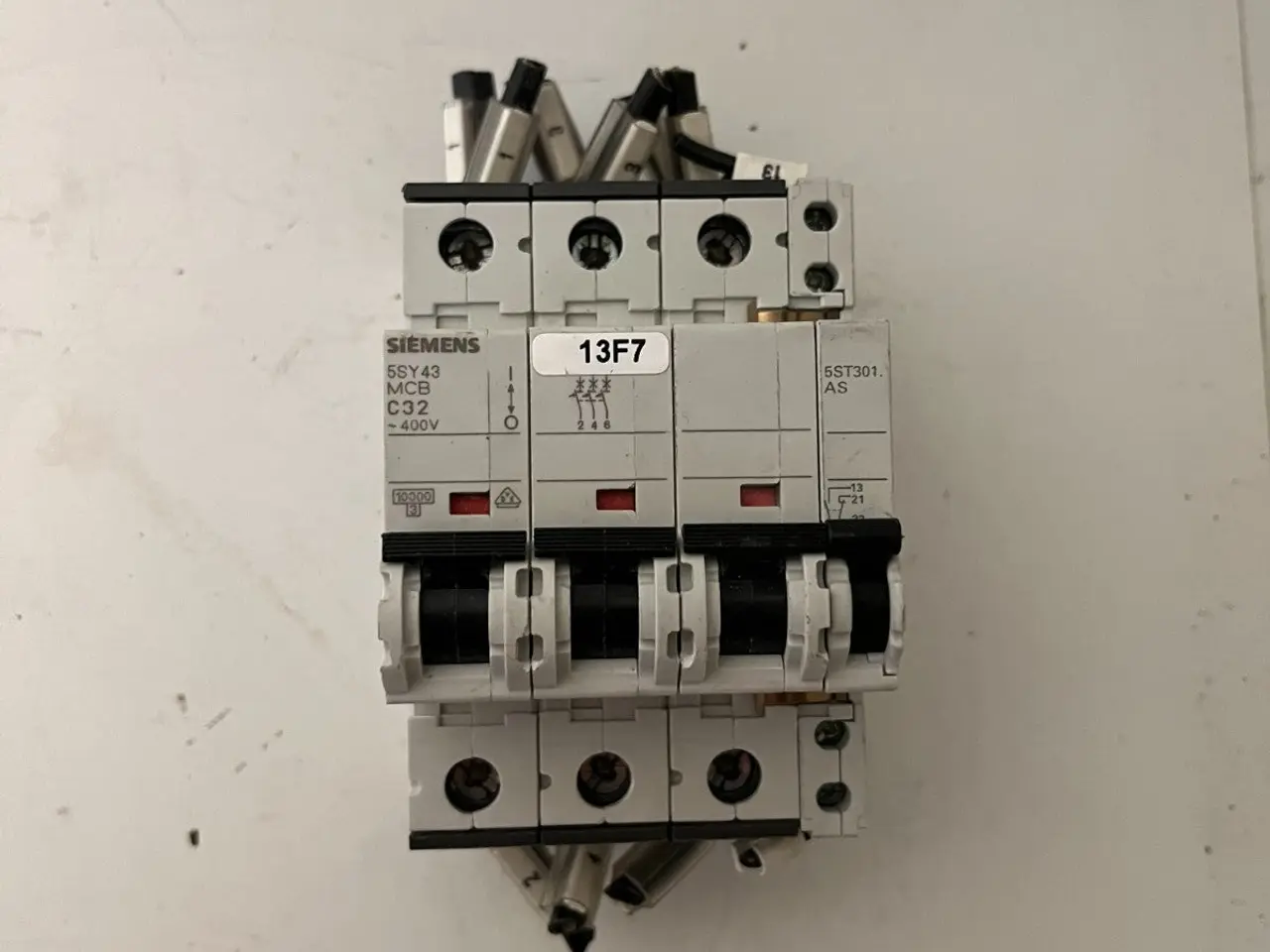 Billede 2 - Siemens 5SY43 C32 3-Pole MCB 32A 400V w/ 5ST3010