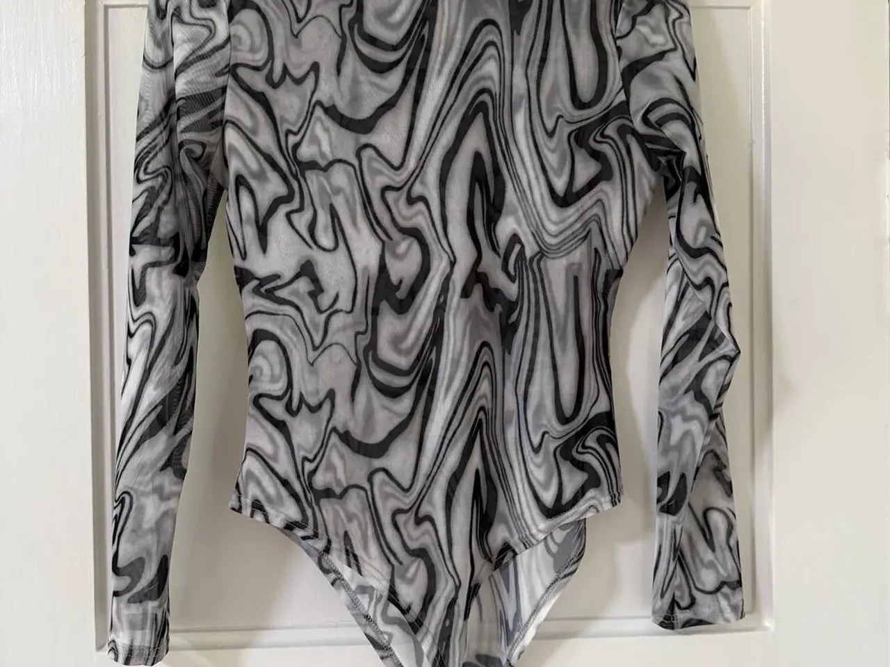 Billede 1 - Lemon mesh bodystocking med abstrakt mønster – str