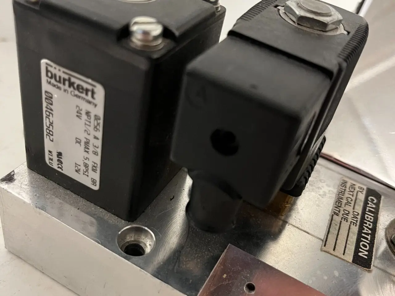 Billede 9 - Bürkert Fuel Inlet Manifold Block 5x Solenoid