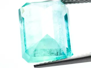 Smaragd - 8.17 ct