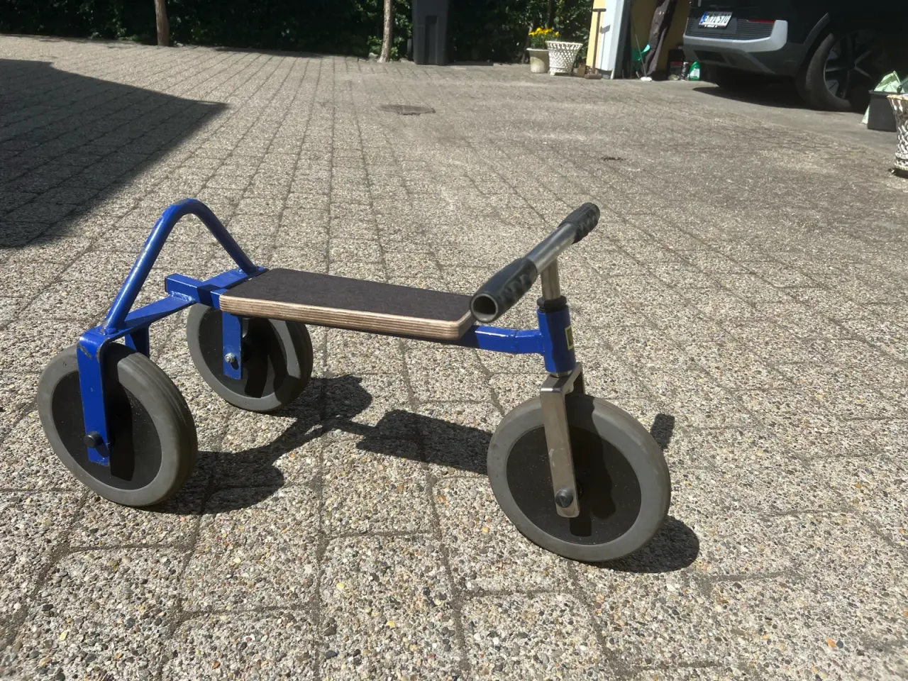 Billede 1 - Trehjulet børne scooter