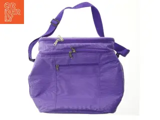 Lilla picnic taske med tilbehør (str. 34x27 cm)