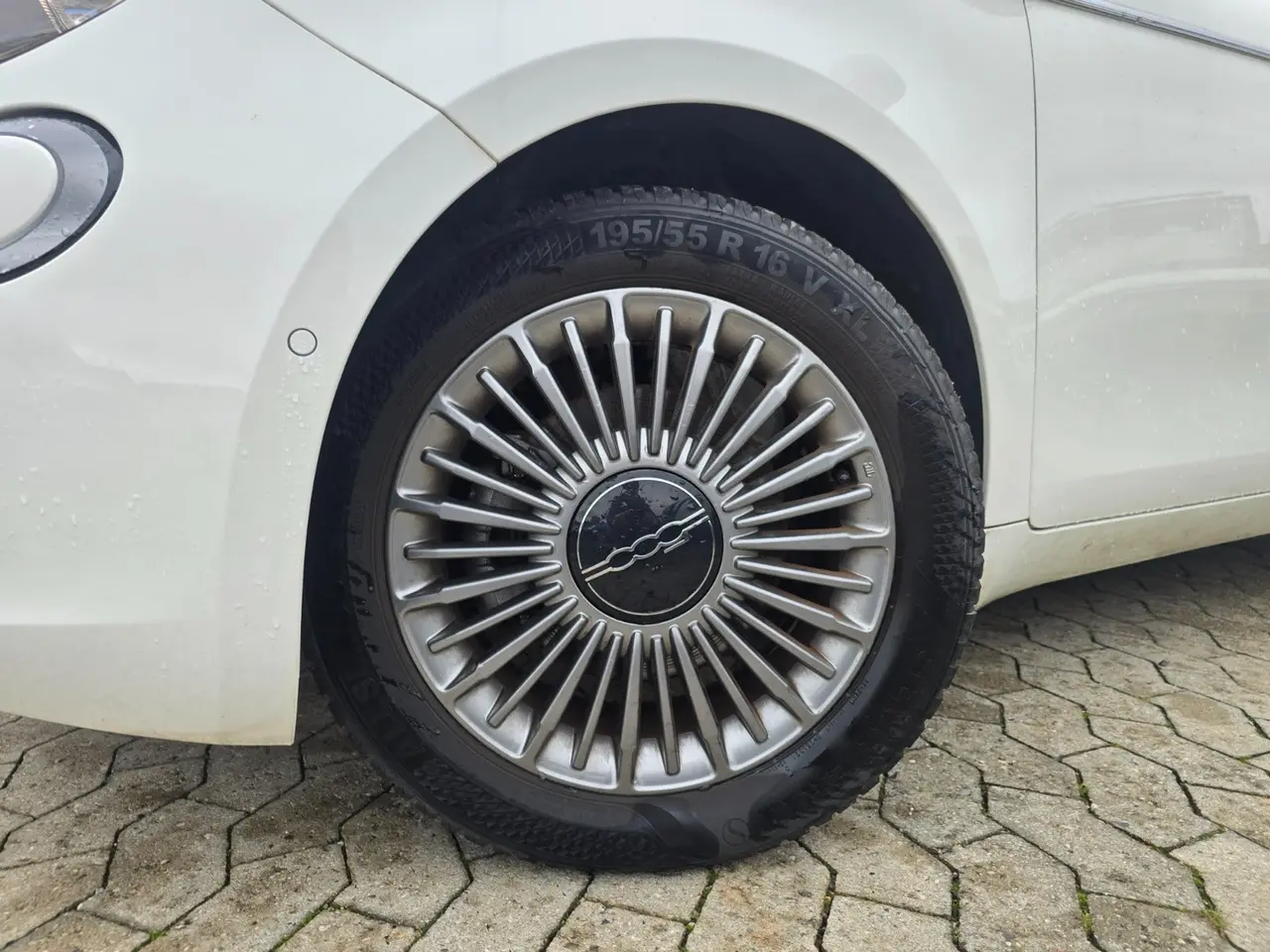 Billede 21 - Fiat 500e 42 Icon Cabrio