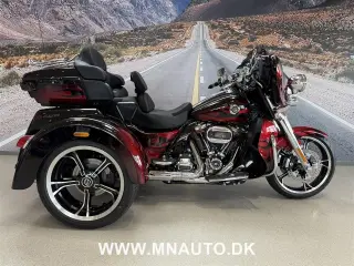 Harley-Davidson FLHTCUTGSE Tri Glide Ultra CVO 117" Trike