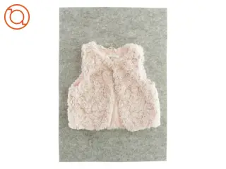 Vest fra H&M (str. 104)