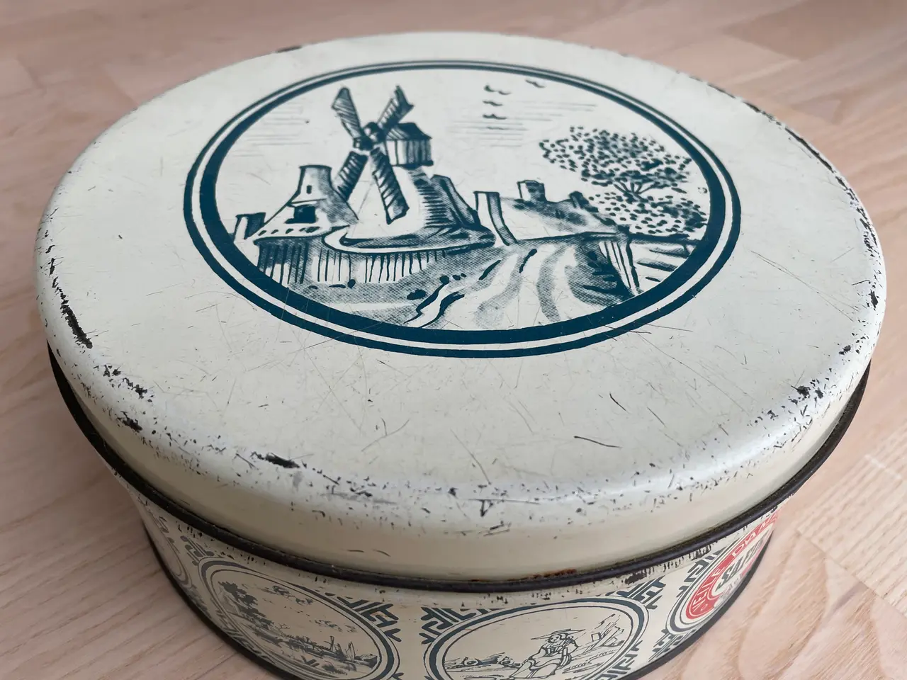 Billede 2 - Gammel kagedåse fra 1950 - 60 erne