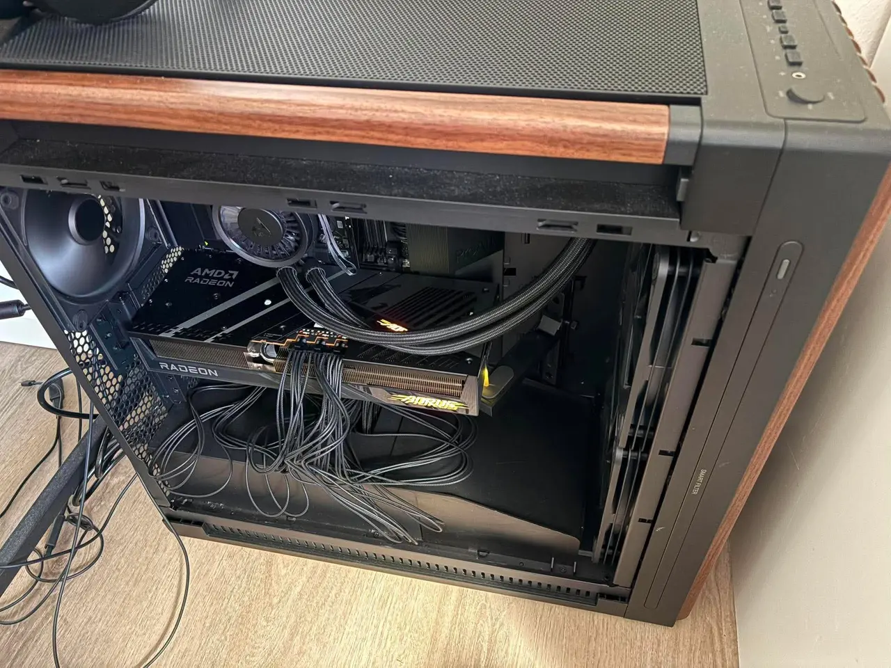 Billede 3 - RX 9070 XT Aorus