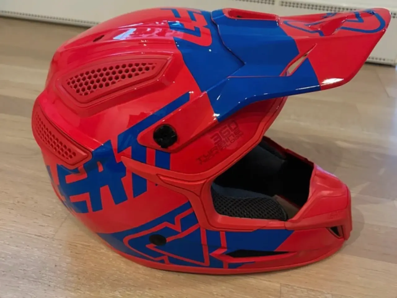 Billede 2 - Leatt gpx 5.5 v15 hjelm