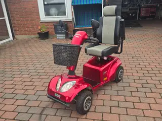 Svalen 4 hjulet elscooter