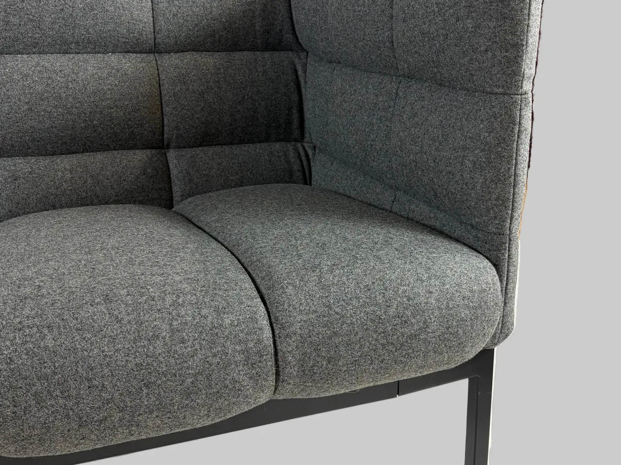 Billede 5 - Bolia Aura Sofa – Grå/Sort Stel