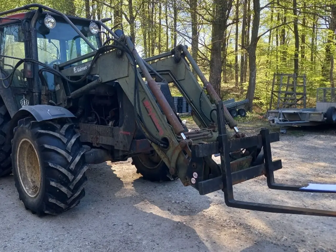 Billede 3 - Valmet 6400 4x4 med frontlæsser & skovudstyr