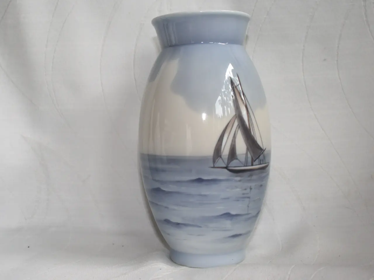 Billede 7 - Vase med sejlskib fra Bing og Grøndahl