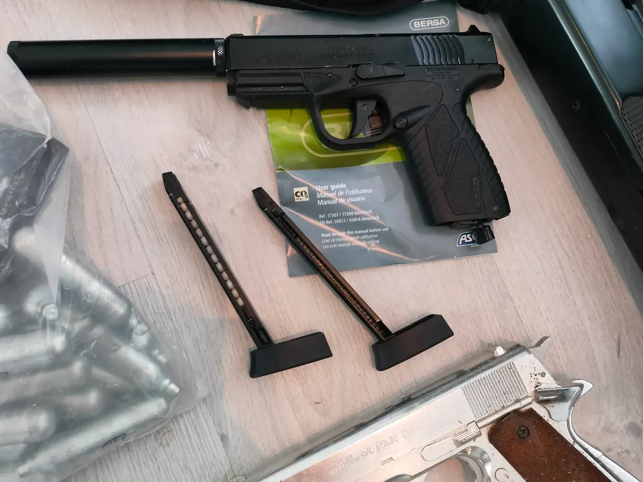 Billede 2 - Airsoft samling sælges