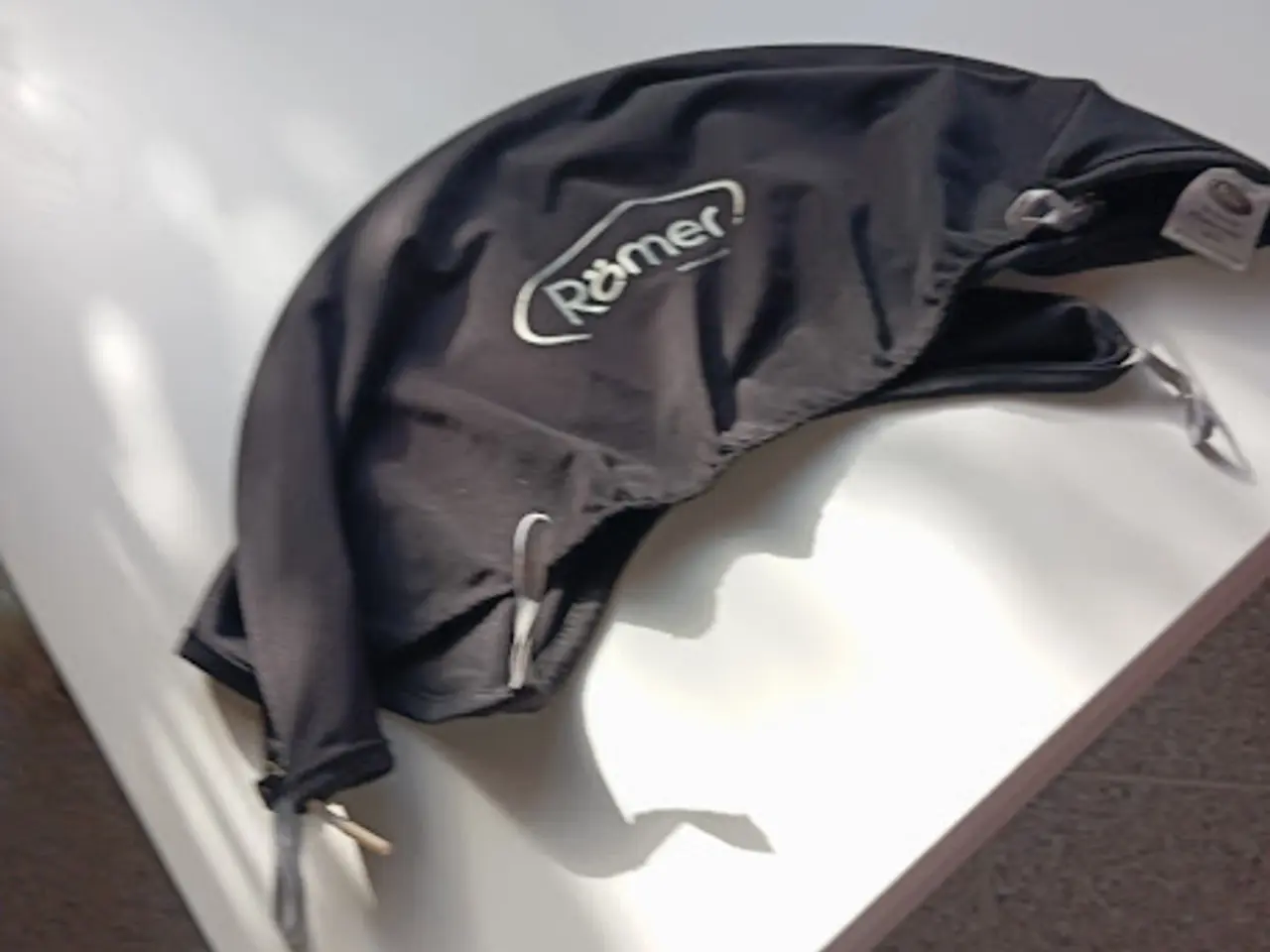 Billede 7 - BILLIG Auto stol og base, til montering i bilen.