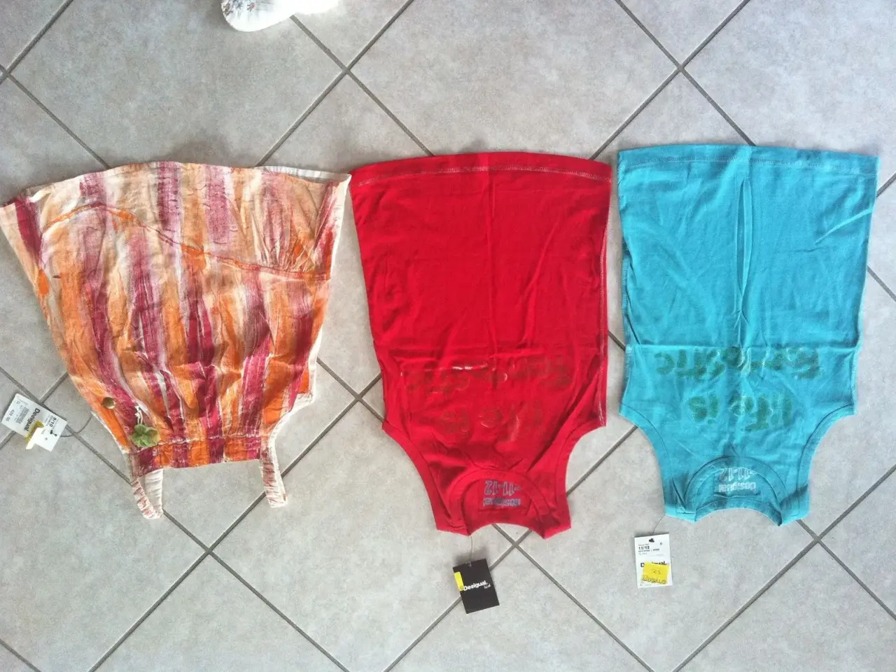 Billede 2 - Nye Desigual pigetøj 5-10år, tasker 50kr
