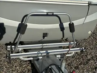 Cykel holder og foldecykler