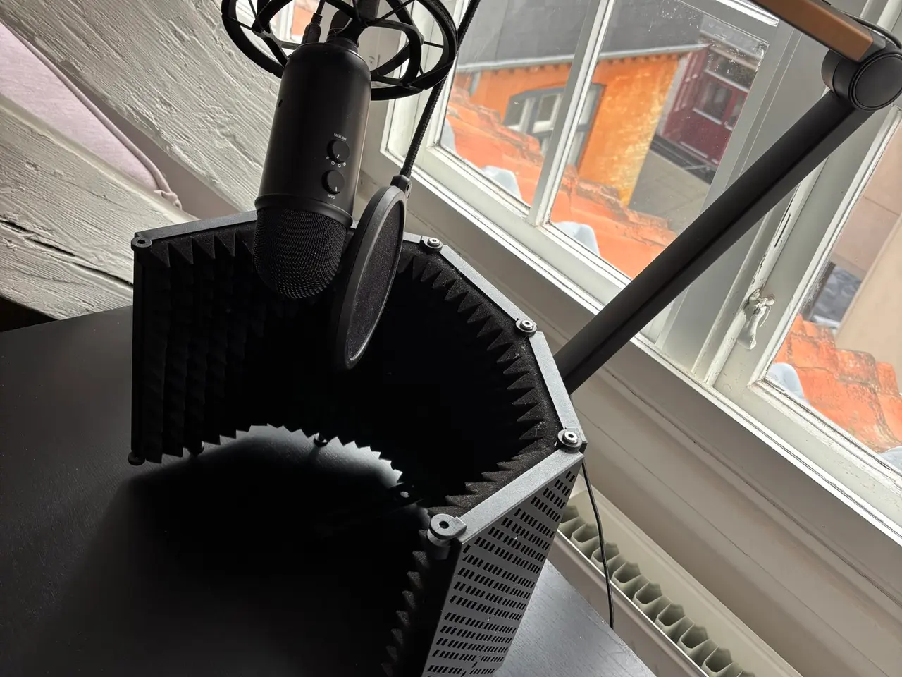 Billede 2 - Blue Yeti Blackout + Blue Compass arm – komplet mikrofon-setup