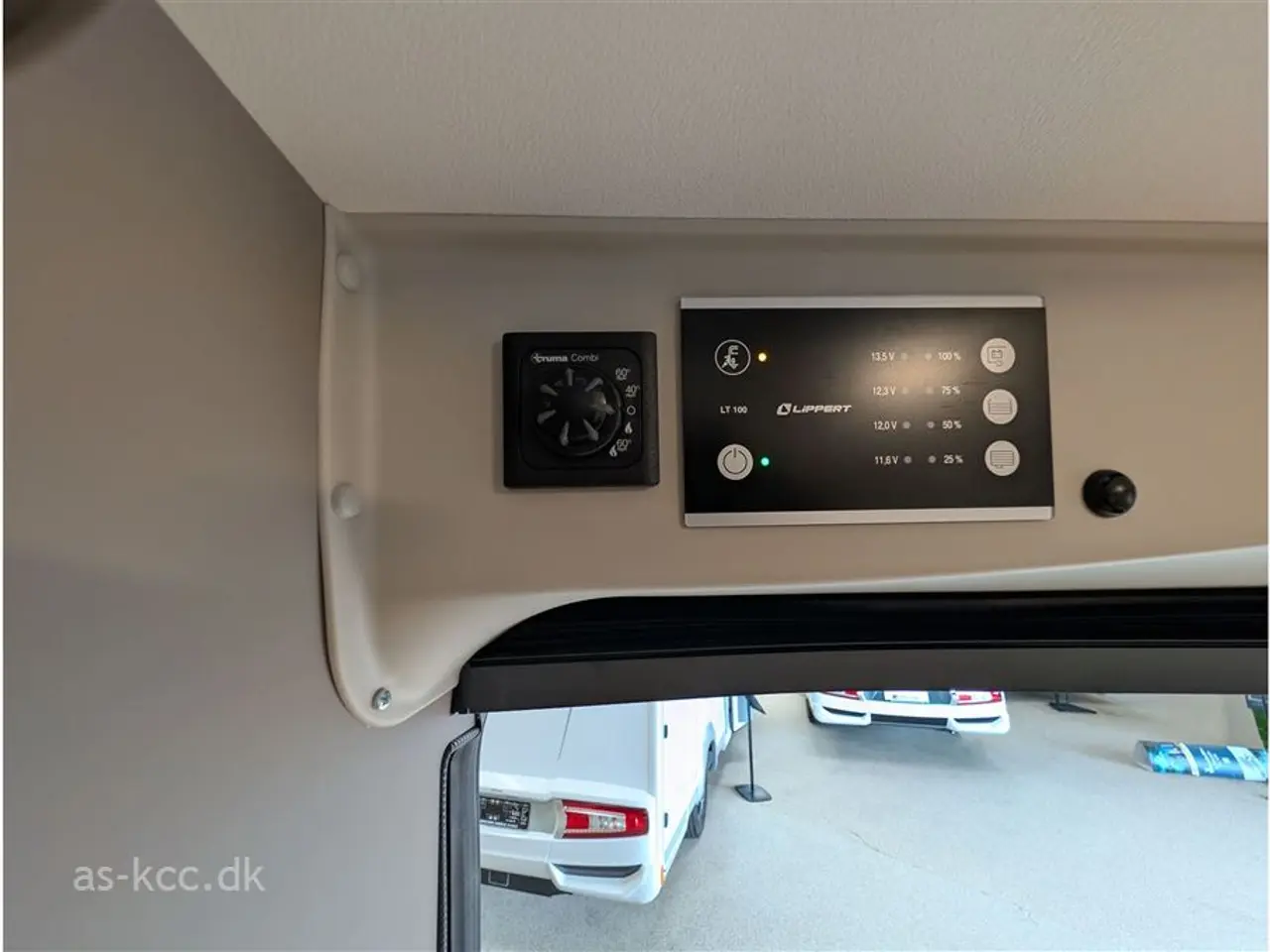 Billede 27 - 2027 - LMC Innovan Pure 640 LMC Innovan Pure 640 – 2027 med automat gear.