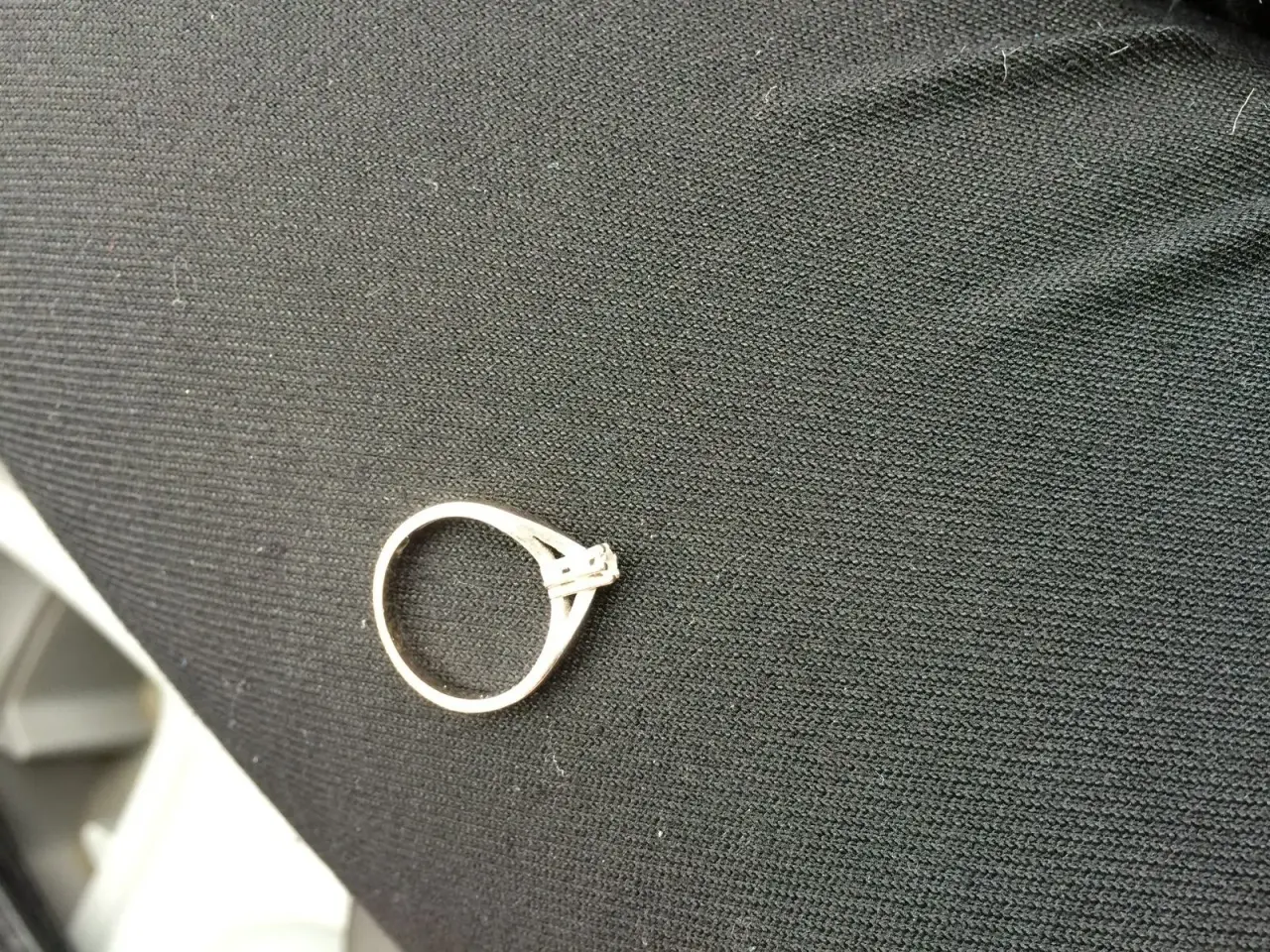 Billede 2 - Hvidguld ring 