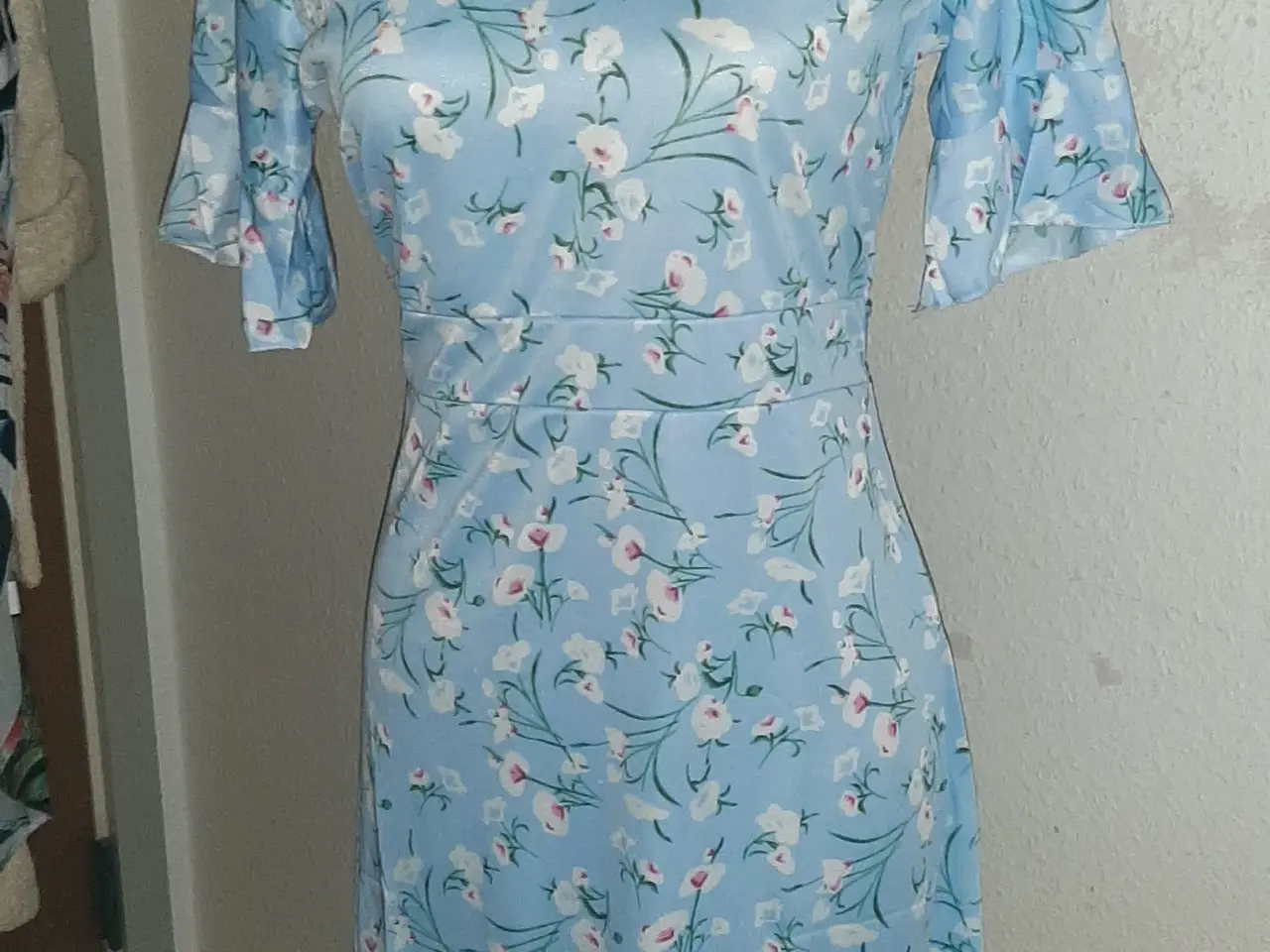 Billede 1 - sommer kjole i str: 2XL =38-42. m. strech stof