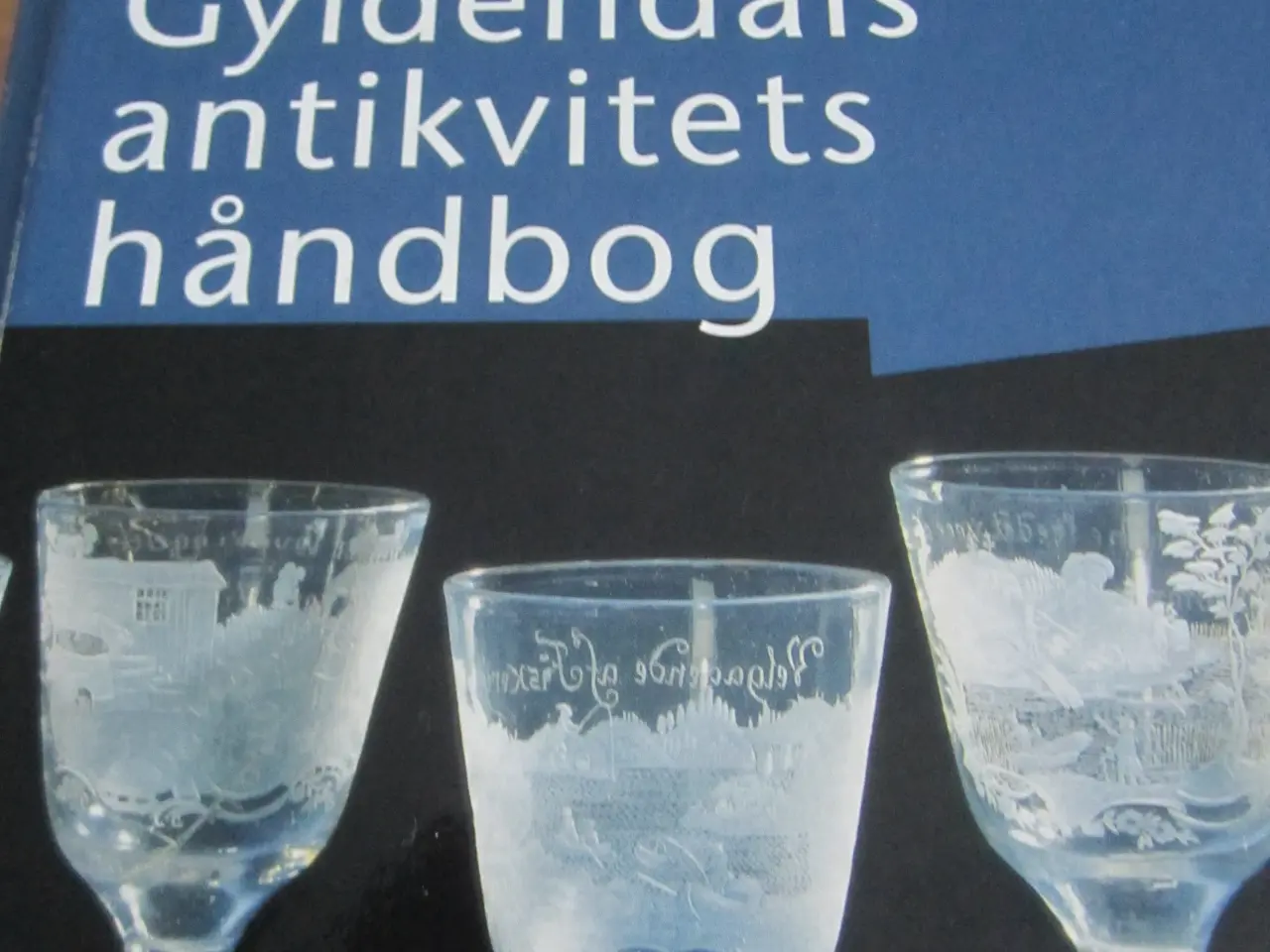 Billede 1 - BYD. GYLDENDALS ANTIKVITETSHÅNDBOG.