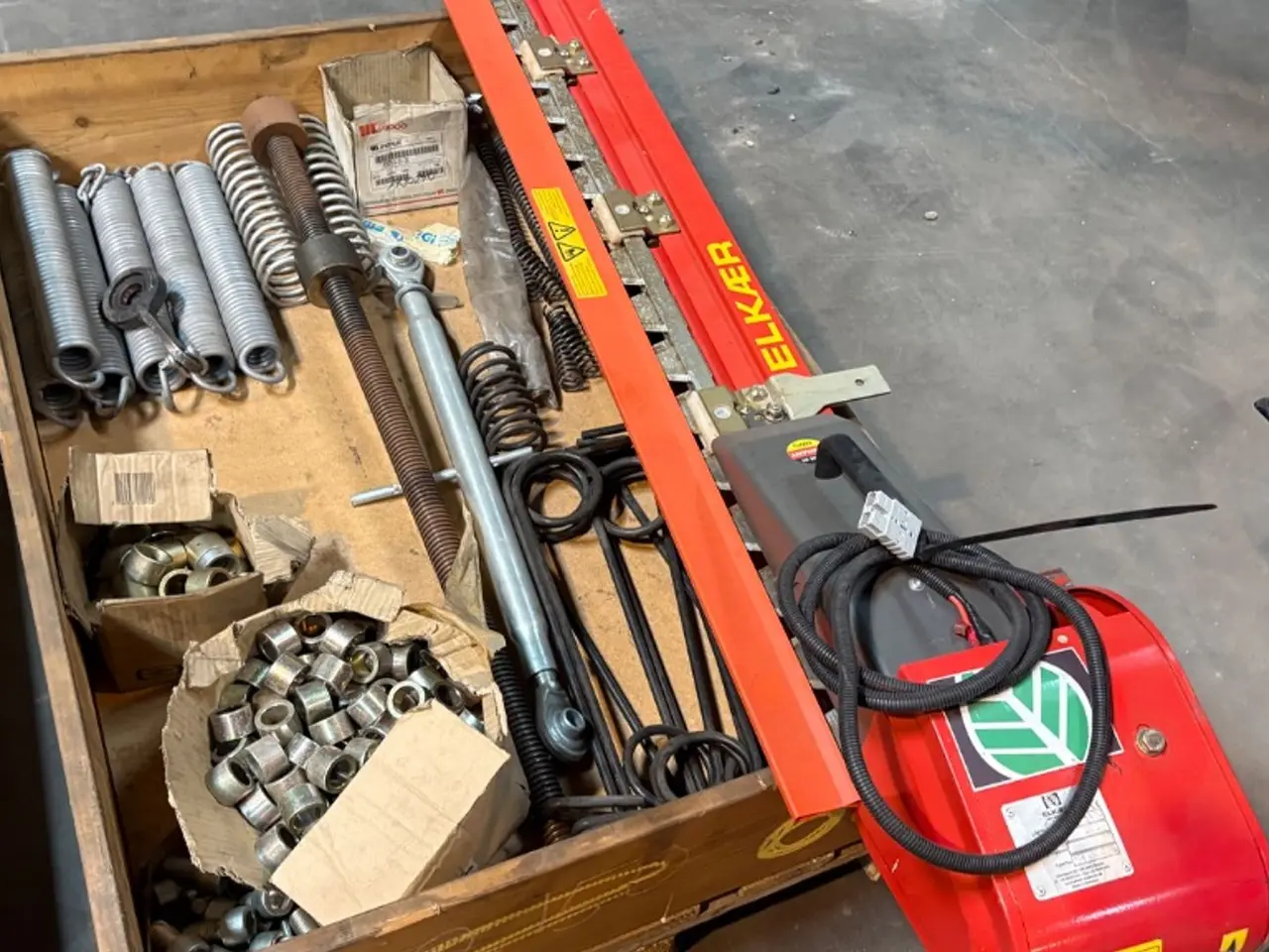 Billede 1 - Elkær elektrisk sidekniv HK1300EL Knivbjælke