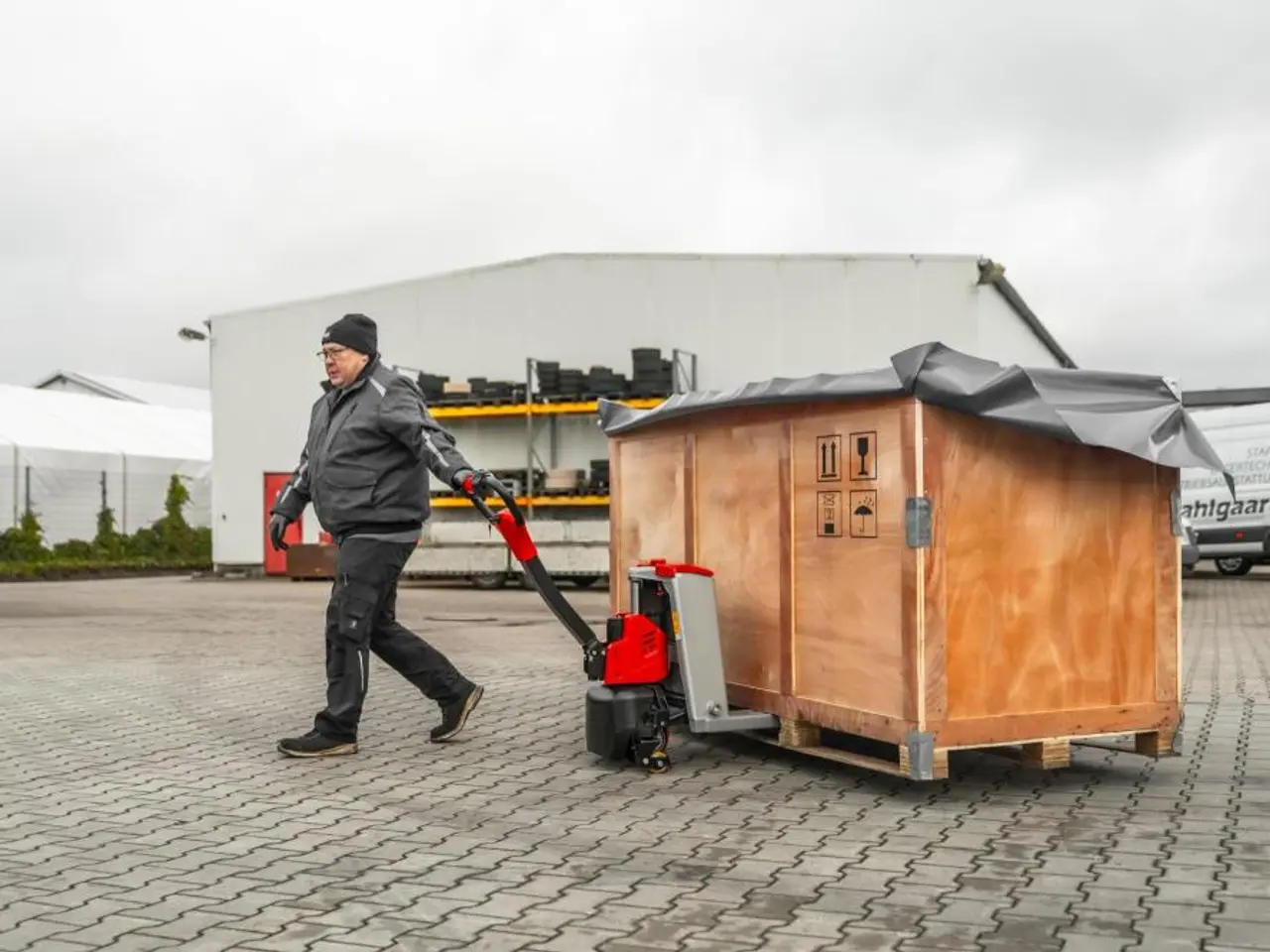 Billede 3 - ForkLion PLUS El-palleløfter med støttehjul, 2000 kg kapacitet, inkl. batteri og oplader
