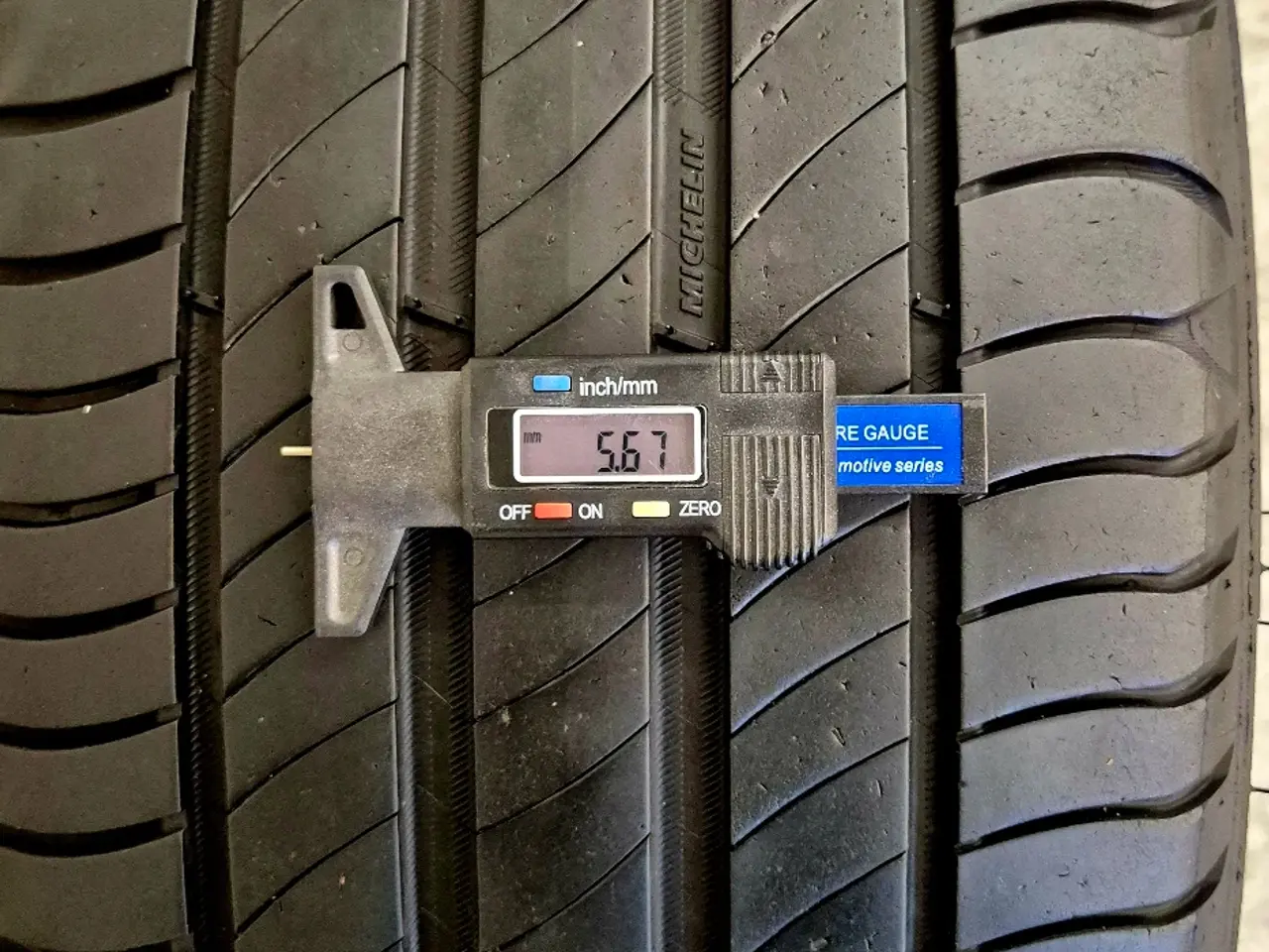 Billede 4 - AUDI A4 / A5 / A6 / A7 ORIGINAL ALUFÆLGE MED SOMME