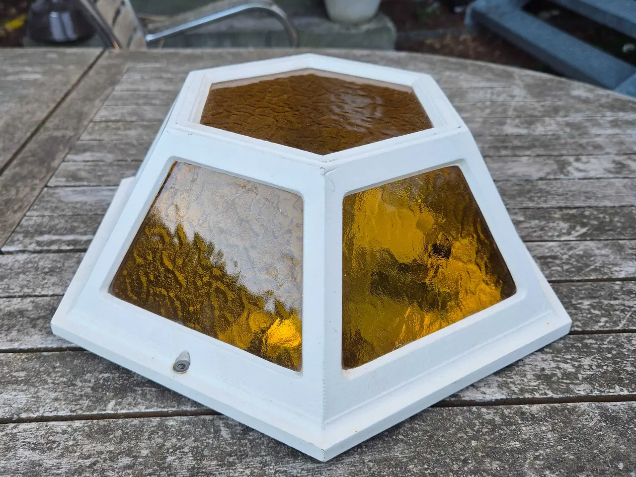 Billede 1 - Sekskantet plafond med gule glas 