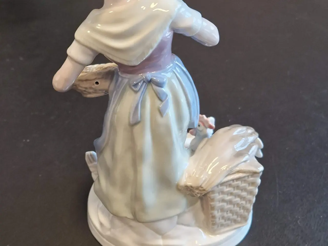 Billede 2 - Porcelænsfigur