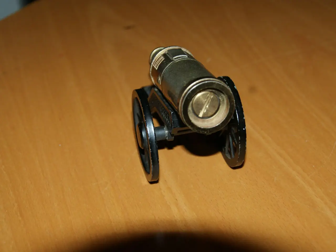 Billede 2 - NY PRIS Gammel sjælden lighter sælges.
