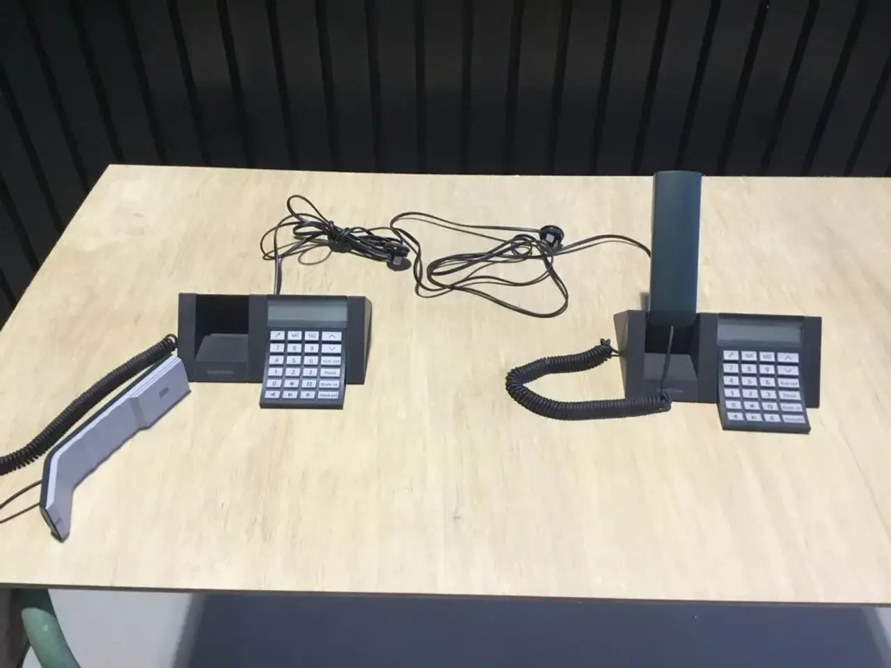 Billede 3 - 2 stk B & O telefon