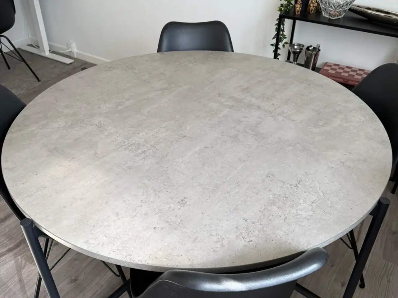 Billede 1 - Rund beton spisebord Jysk