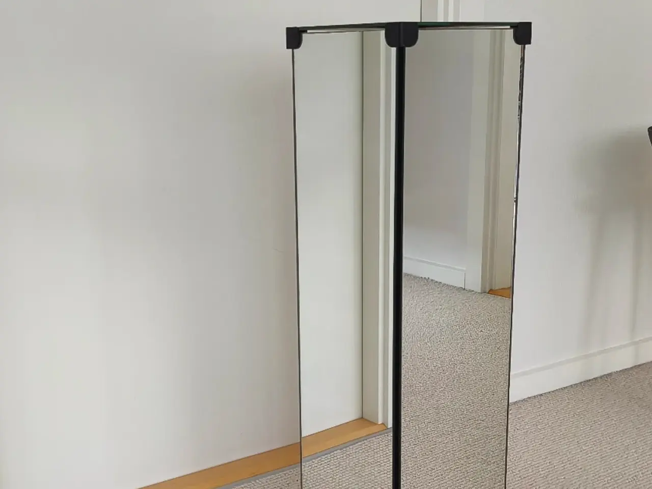 Billede 1 - Fin piedestal i spejlglas