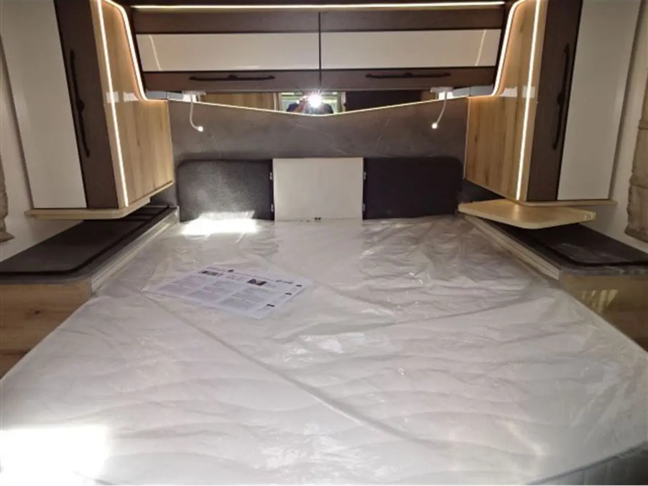 Billede 22 - 2026 - Elnagh Magnum 582
