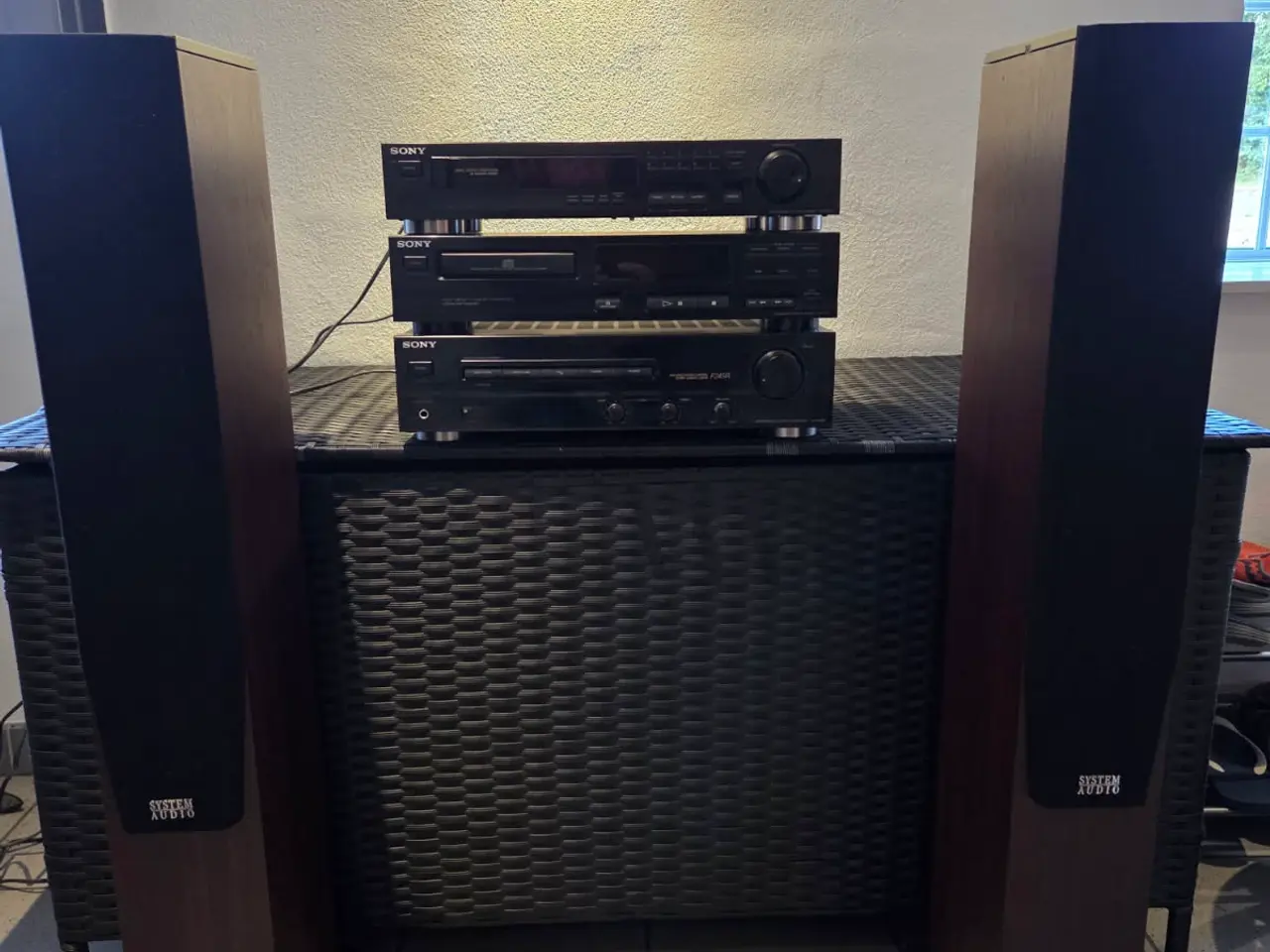Billede 1 - Sony højtaler + System Audio