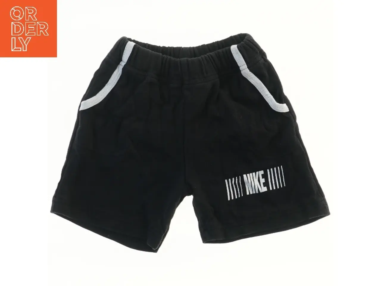 Billede 1 - Nike sorte shorts til børn fra Nike (str. 110)