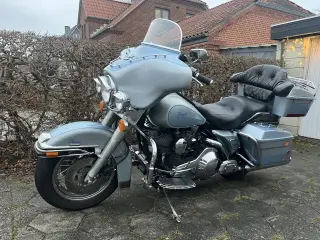 Harley-Davidson FLHT Electra Glide